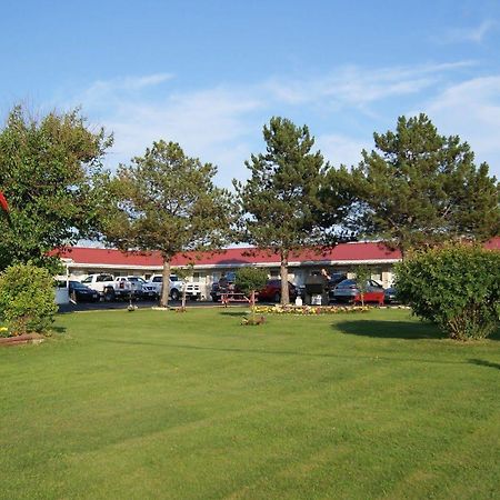 פיטרבורו Blue Jay Motel מראה חיצוני תמונה