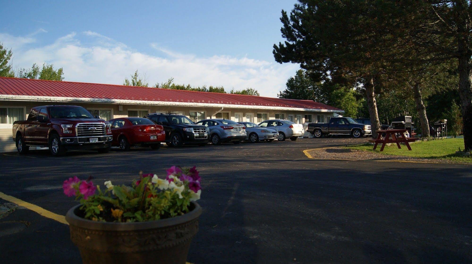 פיטרבורו Blue Jay Motel מראה חיצוני תמונה